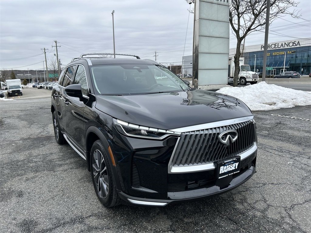 New 2026 INFINITI QX60 Luxe w/ Cargo Package image 2