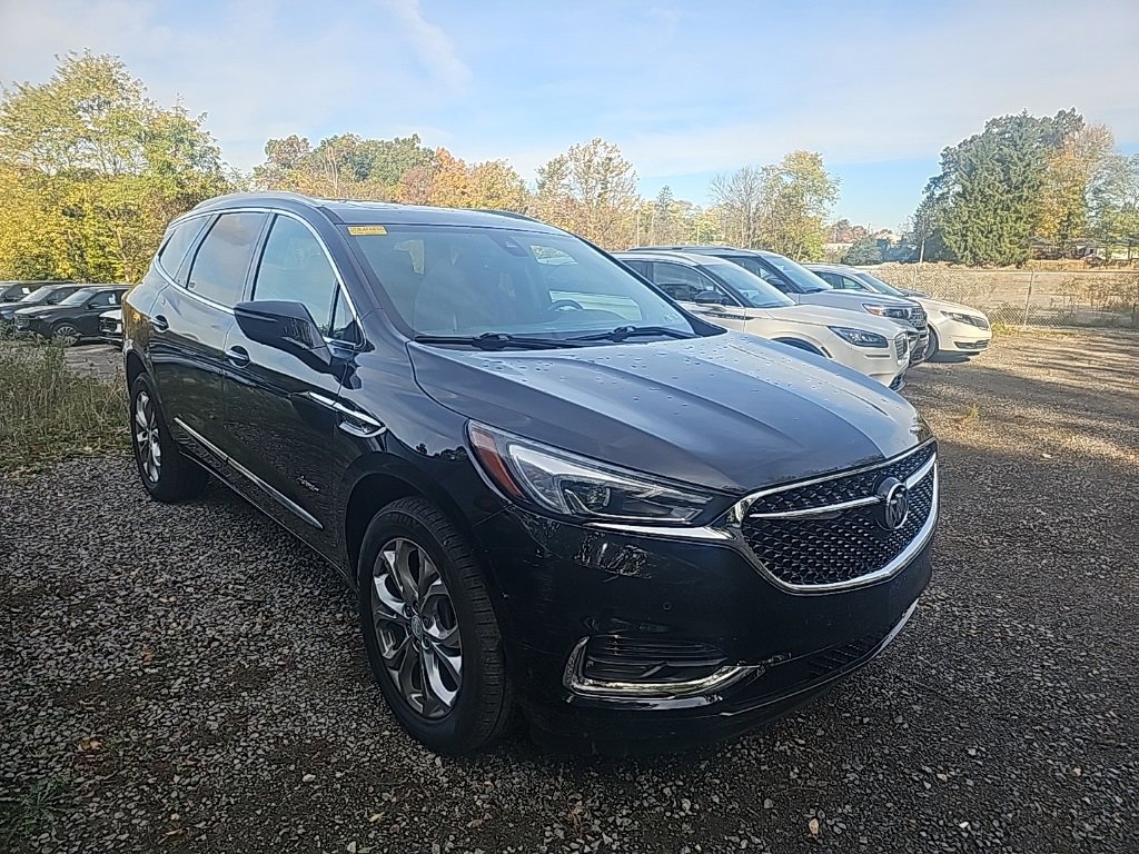Used 2018 Buick Enclave Avenir w/ Avenir Technology Package image 3