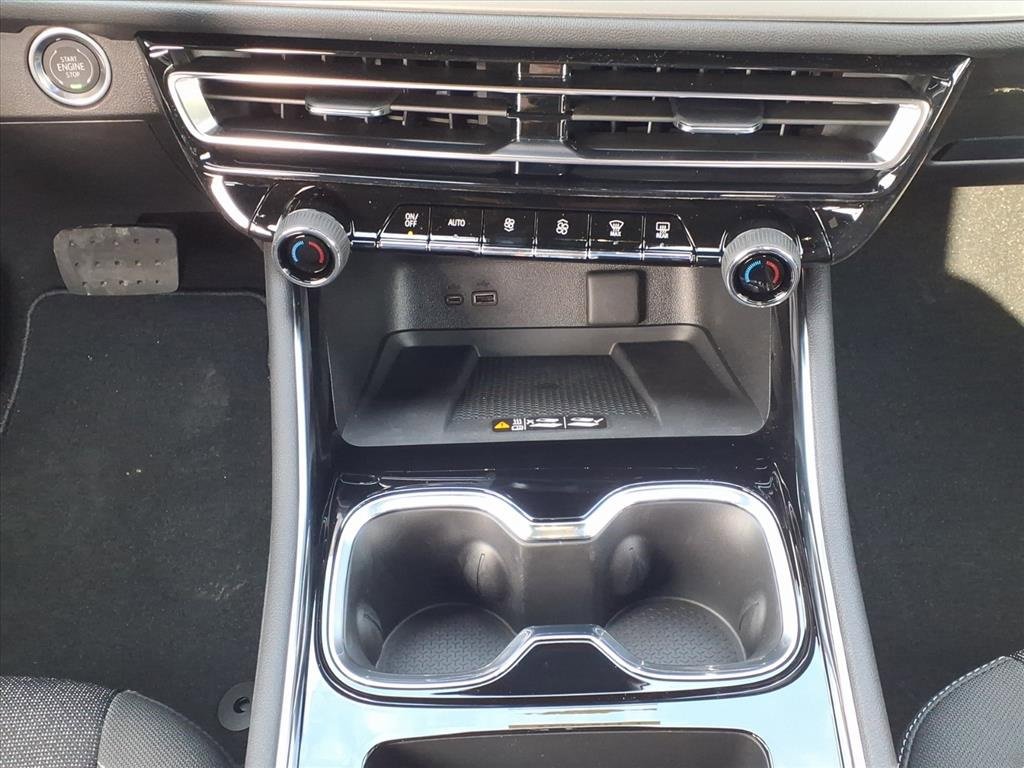 New 2026 Chevrolet Traverse LT image 16