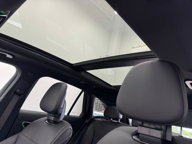 New 2026 Mercedes-Benz GLC 300 image 5