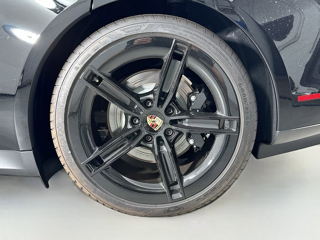 New 2025 Porsche Taycan 4S image 34