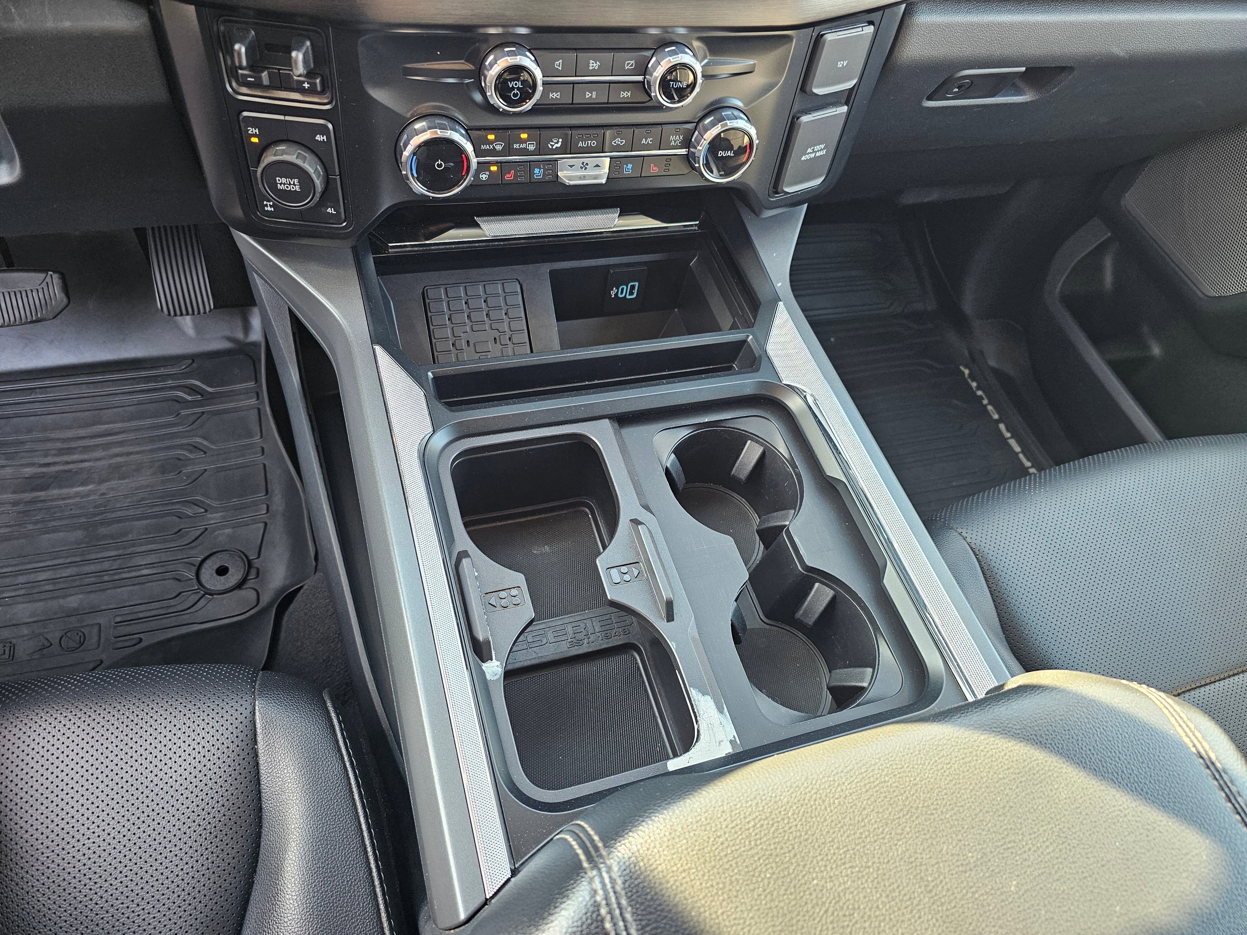 Used 2023 Ford F350 Lariat image 57