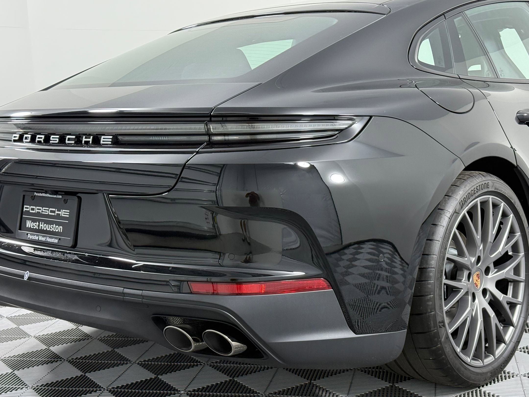 New 2026 Porsche Panamera 4 image 13