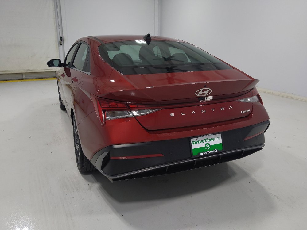 Used 2024 Hyundai Elantra Limited FWD image 6