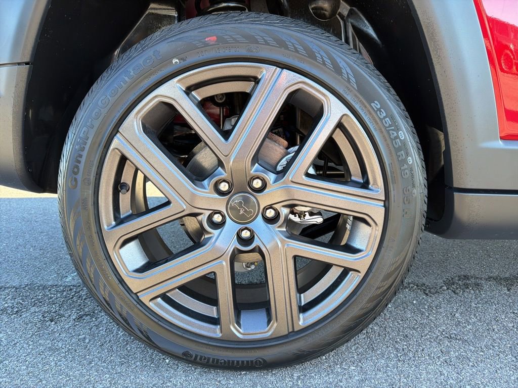 New 2026 Jeep Compass Latitude image 12