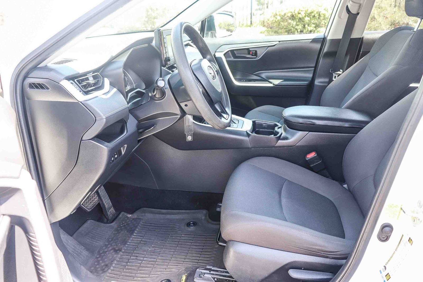 Certified 2020 Toyota RAV4 LE w/ All Weather Liner Package AWD/4WD image 22