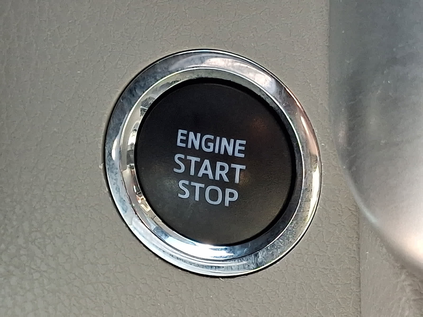 Certified 2019 Toyota Highlander XLE AWD/4WD image 27