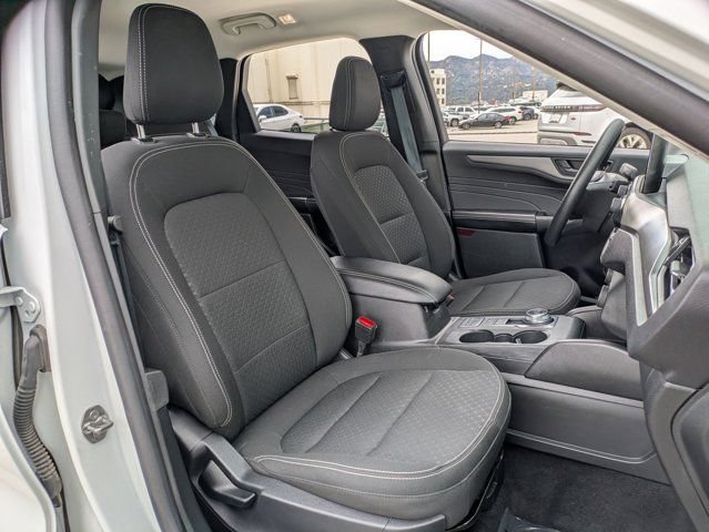 Used 2025 Ford Escape Active AWD/4WD image 28