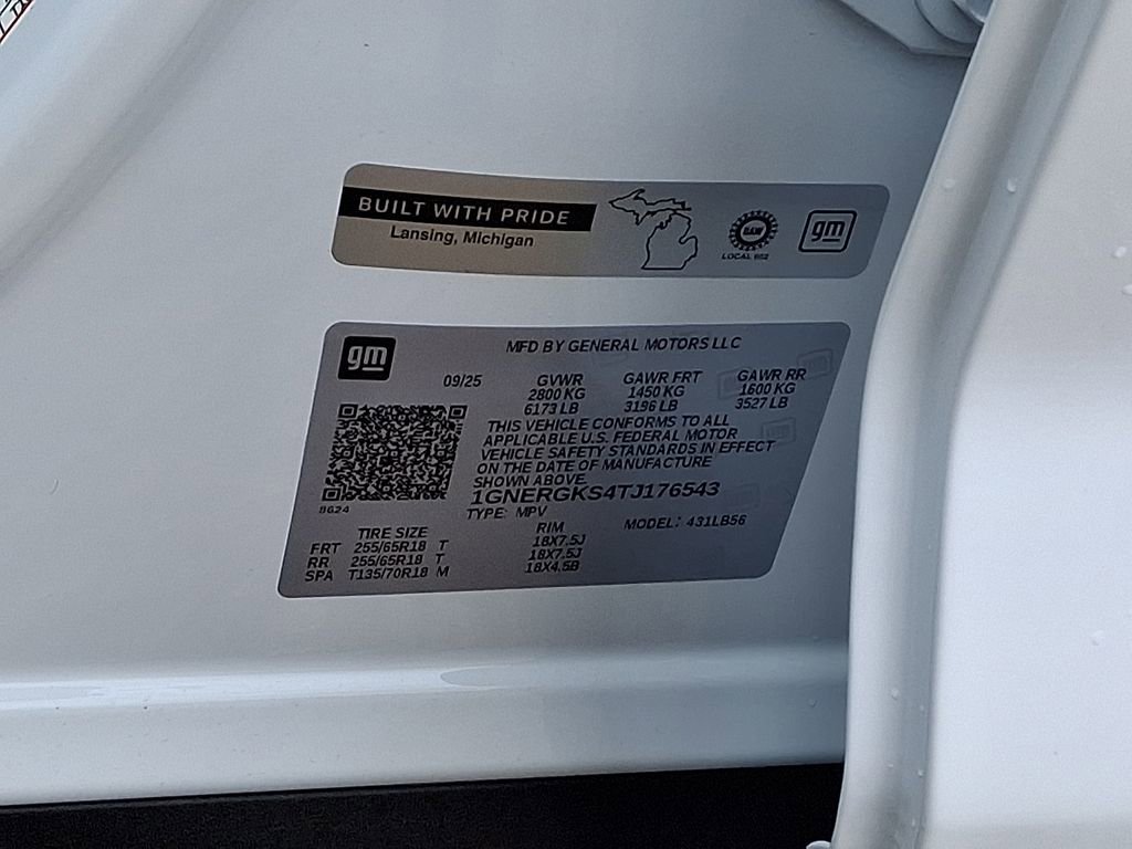 New 2026 Chevrolet Traverse LT w/ LPO, Floor Liner Package FWD image 18