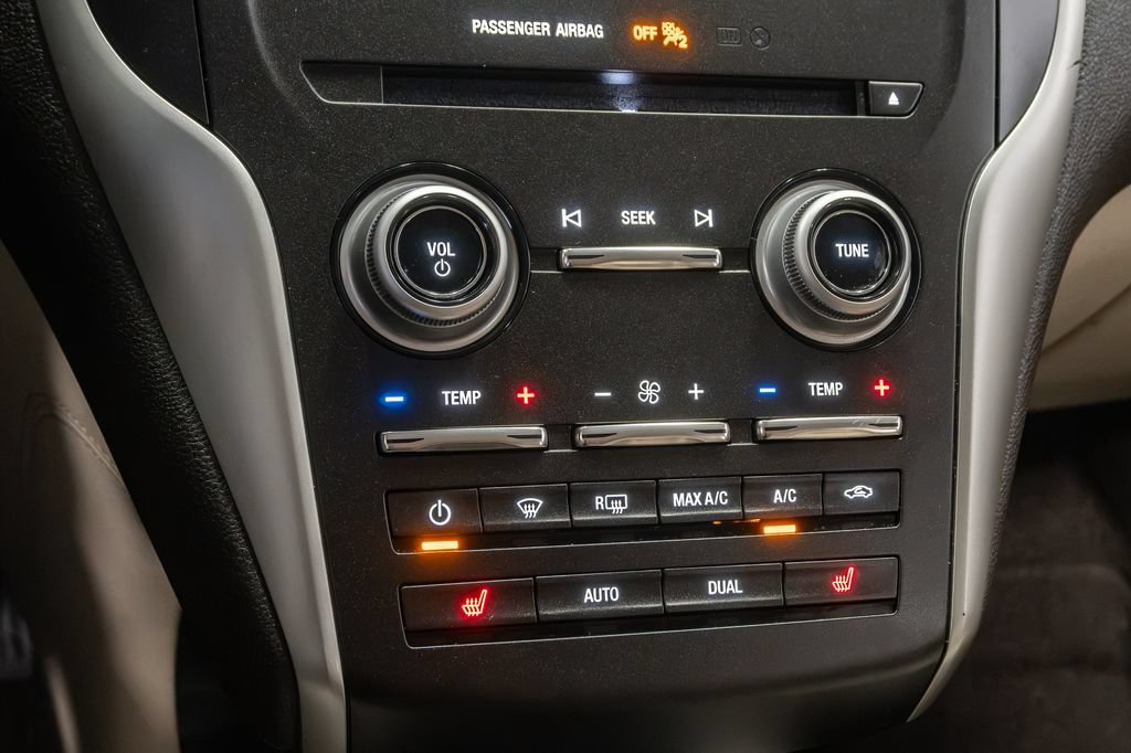 Used 2017 Lincoln MKC Premiere FWD image 19