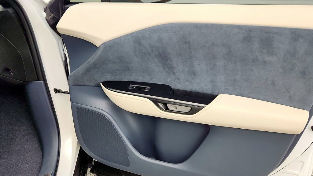 Used 2023 Lexus RZ 450e Premium w/ Accessory Package (2T) image 23