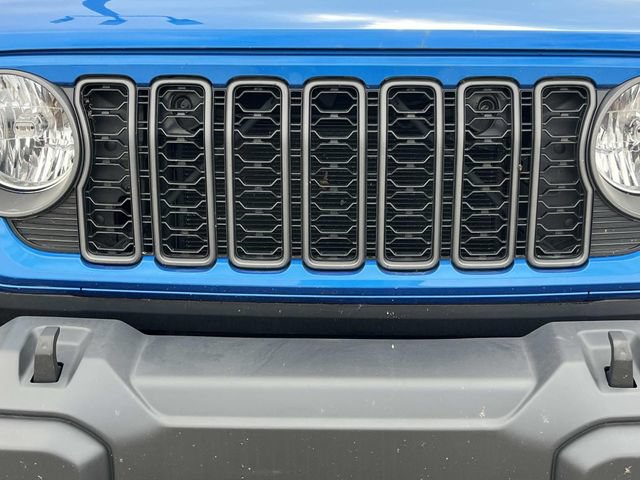 Used 2025 Jeep Gladiator Sport AWD/4WD image 9