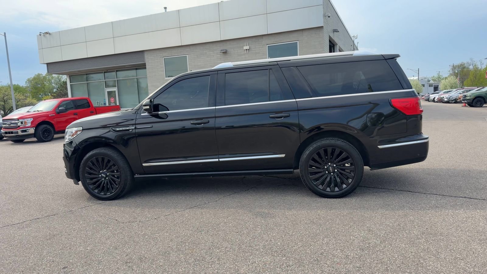 Used 2019 Lincoln Navigator L Reserve AWD/4WD image 8