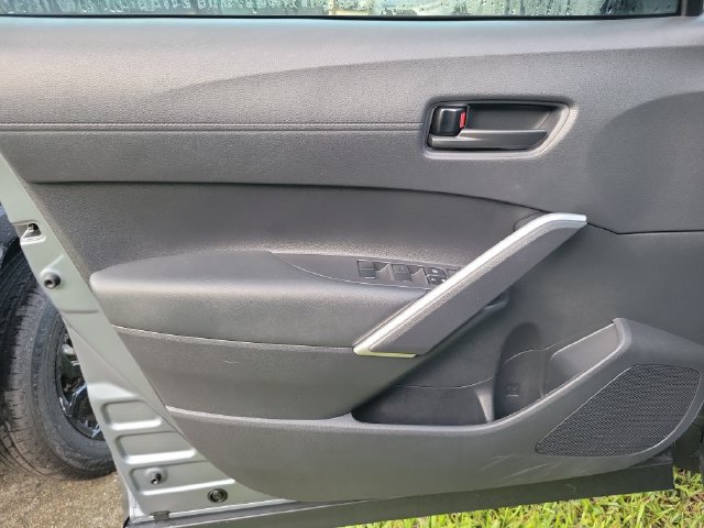 Used 2024 Toyota Corolla Cross LE AWD/4WD image 12