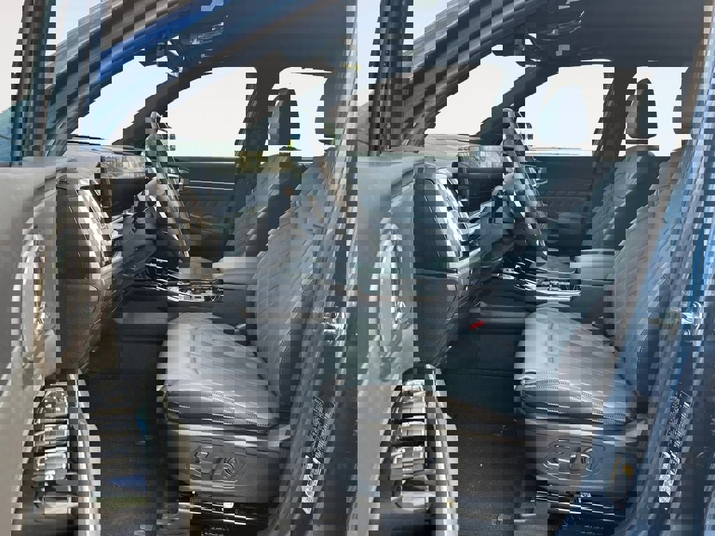 Used 2025 Kia Sorento SX Prestige image 15