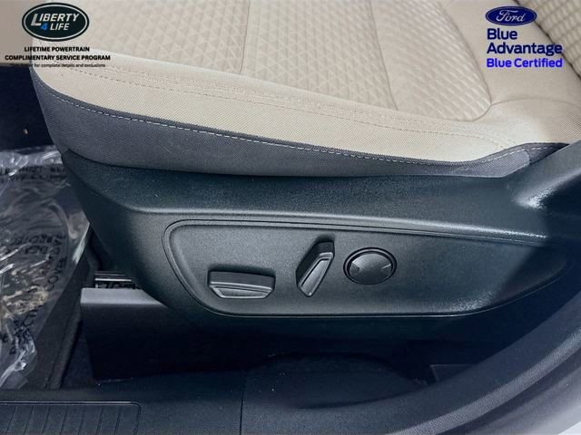 Used 2022 Ford Escape SE w/ Convenience Package image 18