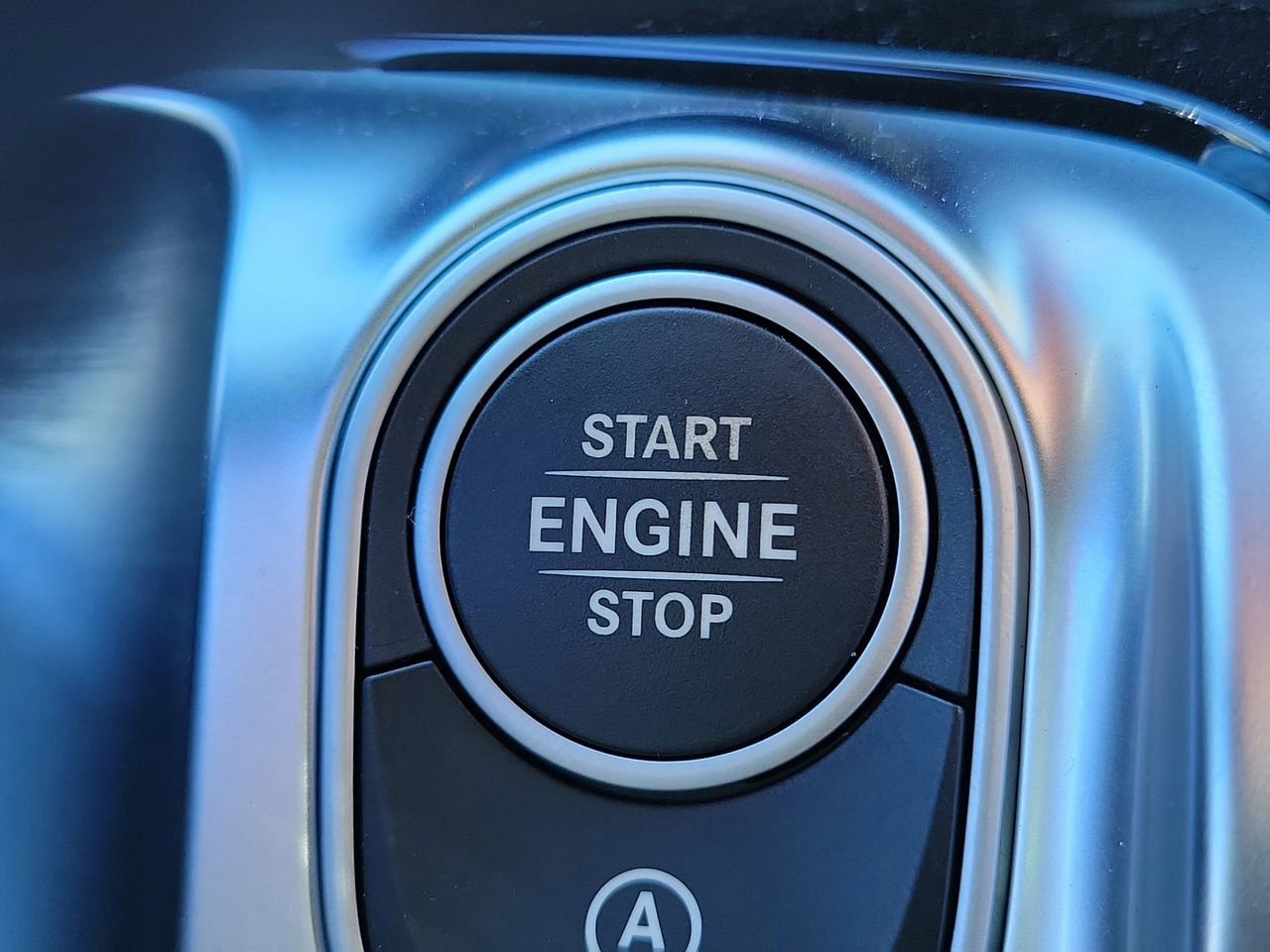 New 2025 Mercedes-Benz GLB 35 AMG 4MATIC image 29