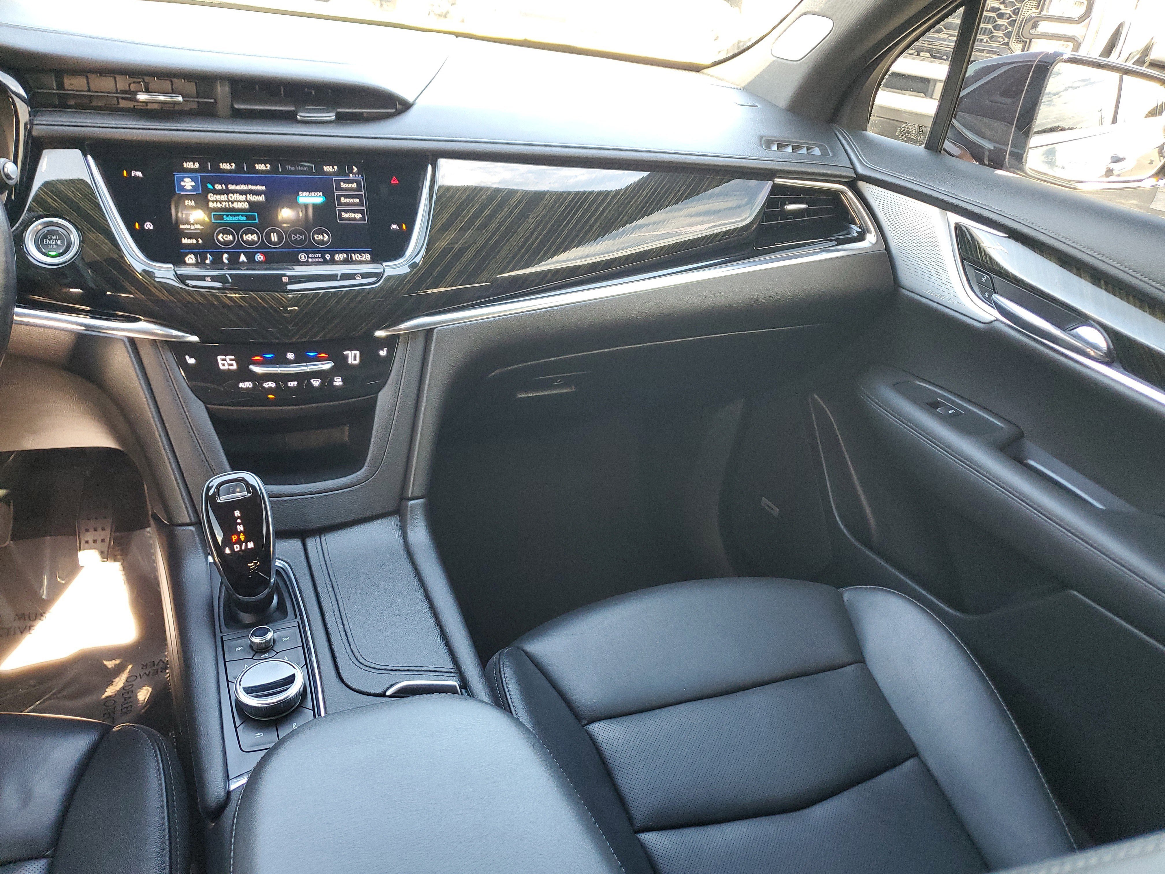 Used 2021 Cadillac XT6 Premium Luxury image 20