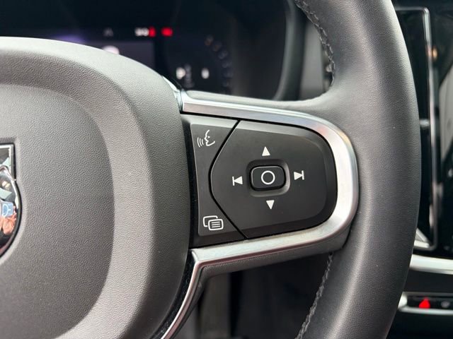 Used 2024 Volvo S60 B5 Core image 19