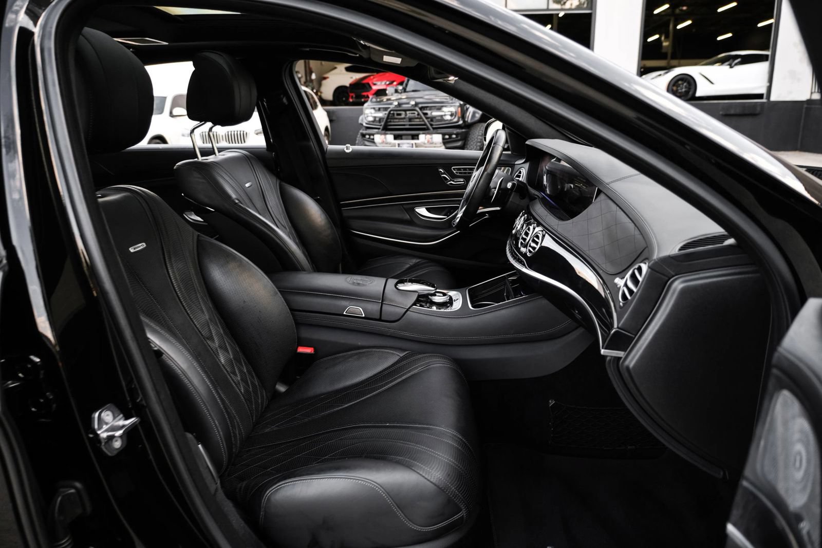 Used 2019 Mercedes-Benz S 63 AMG S 4MATIC Sedan image 35