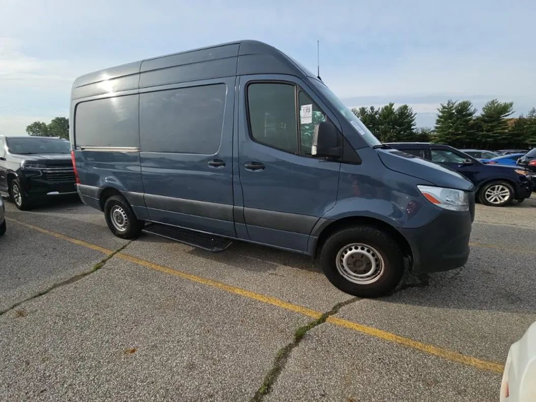 Used 2019 Mercedes-Benz Sprinter 144 image 5