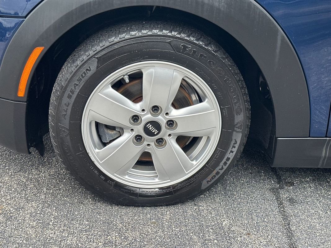 Used 2015 MINI Cooper 2-Door Hardtop image 8