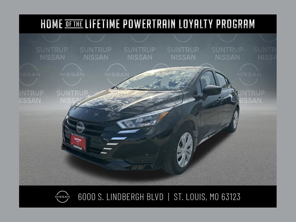 Used 2025 Nissan Versa S w/ Trunk Package