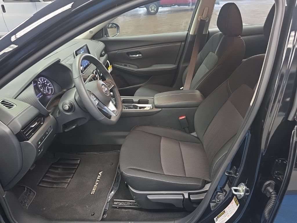 Used 2025 Nissan Sentra SV w/ All-Weather Package FWD image 21