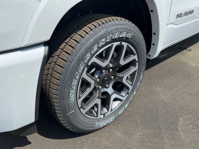 New 2026 RAM 1500 Laramie AWD/4WD image 9