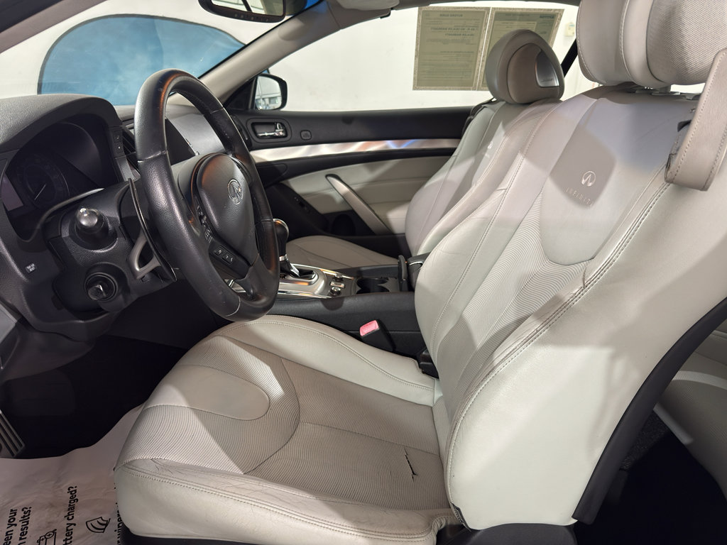 Used 2011 INFINITI G37 Sport w/ Premium Pkg image 6