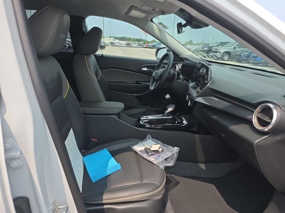 Used 2024 Chevrolet Trax ACTIV FWD image 19