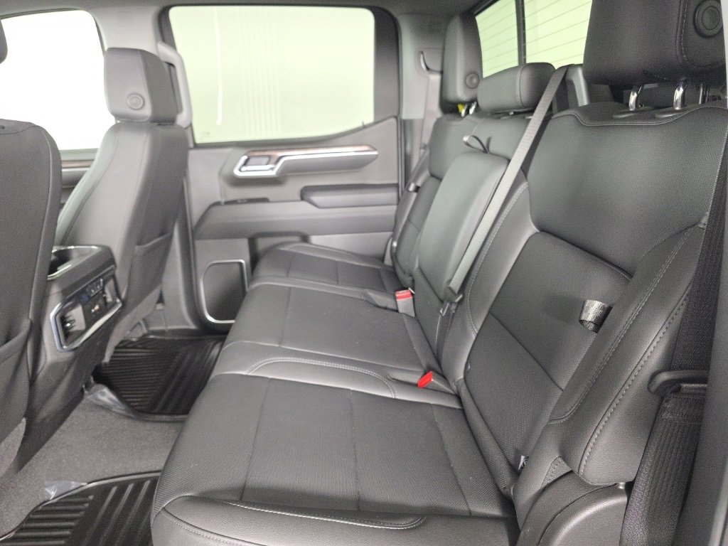 Used 2025 Chevrolet Silverado 1500 LTZ w/ LTZ Convenience Package II image 31