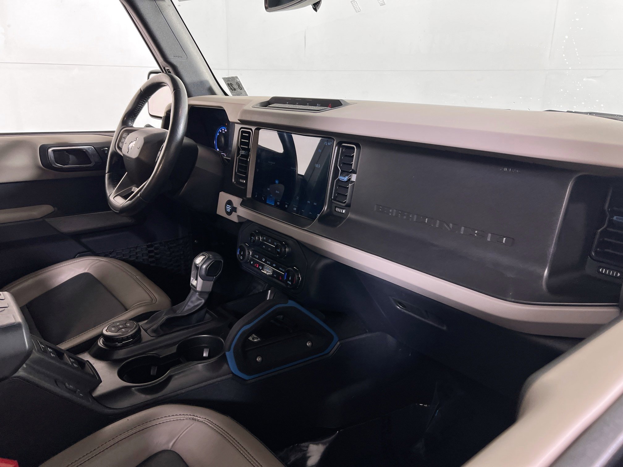 Used 2022 Ford Bronco Wildtrak AWD/4WD image 28