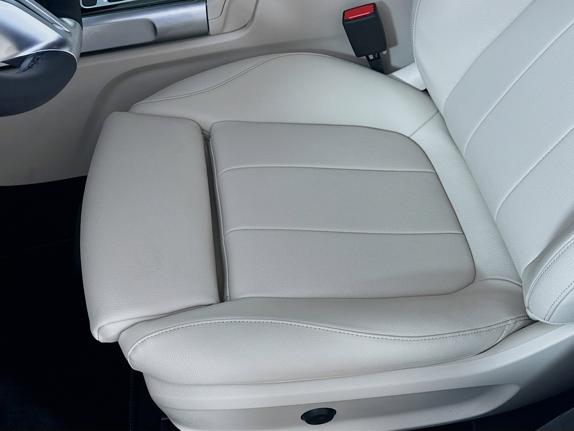 Certified 2025 Mercedes-Benz GLB 250 4MATIC image 25