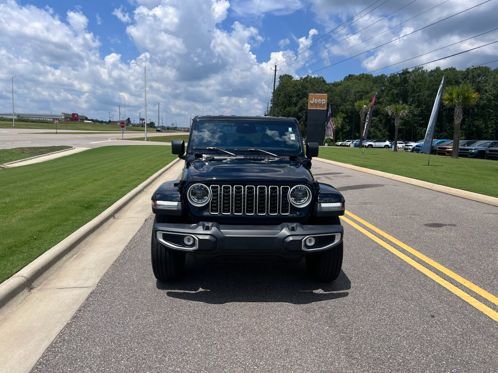 Certified 2025 Jeep Wrangler Unlimited Sahara AWD/4WD image 11