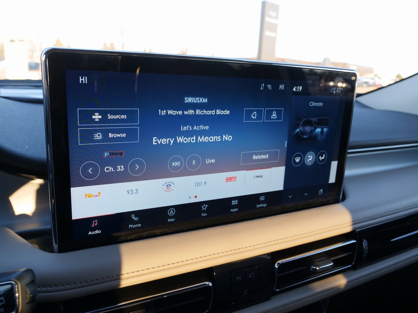 Used 2021 Lincoln Nautilus FWD w/ Equipment Group 101A image 26