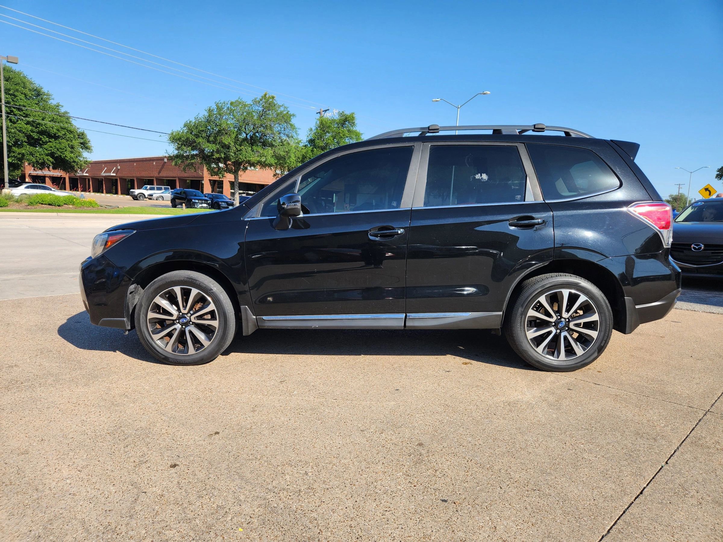 Used 2017 Subaru Forester 2.0XT Touring AWD/4WD image 2