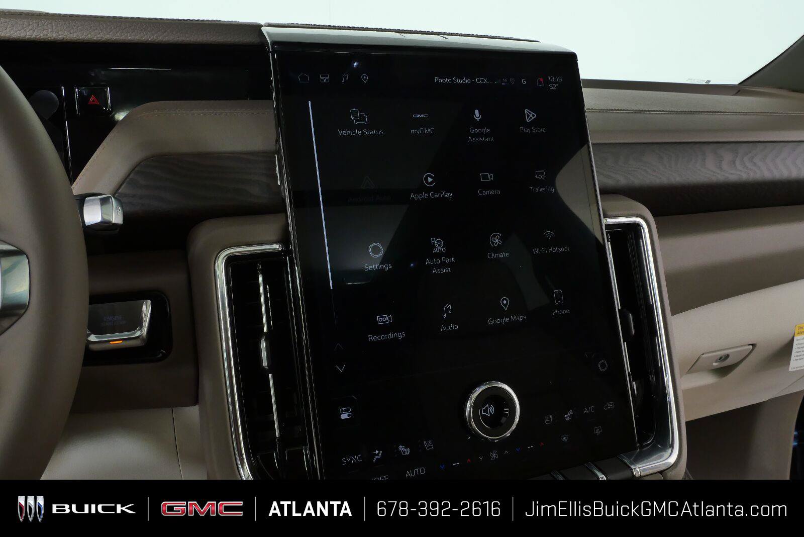 New 2026 GMC Yukon Denali w/ Sun & Power Step Package AWD/4WD image 13