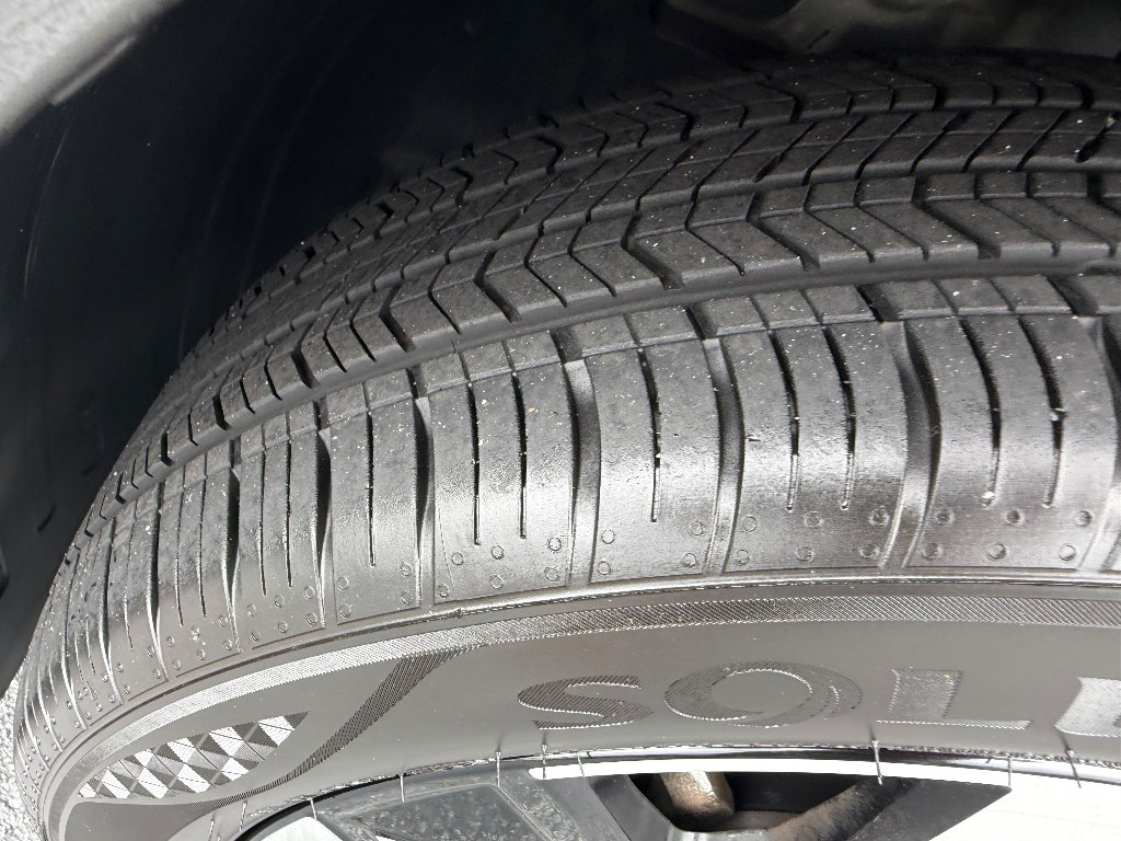 Used 2025 Hyundai Kona SEL FWD image 12