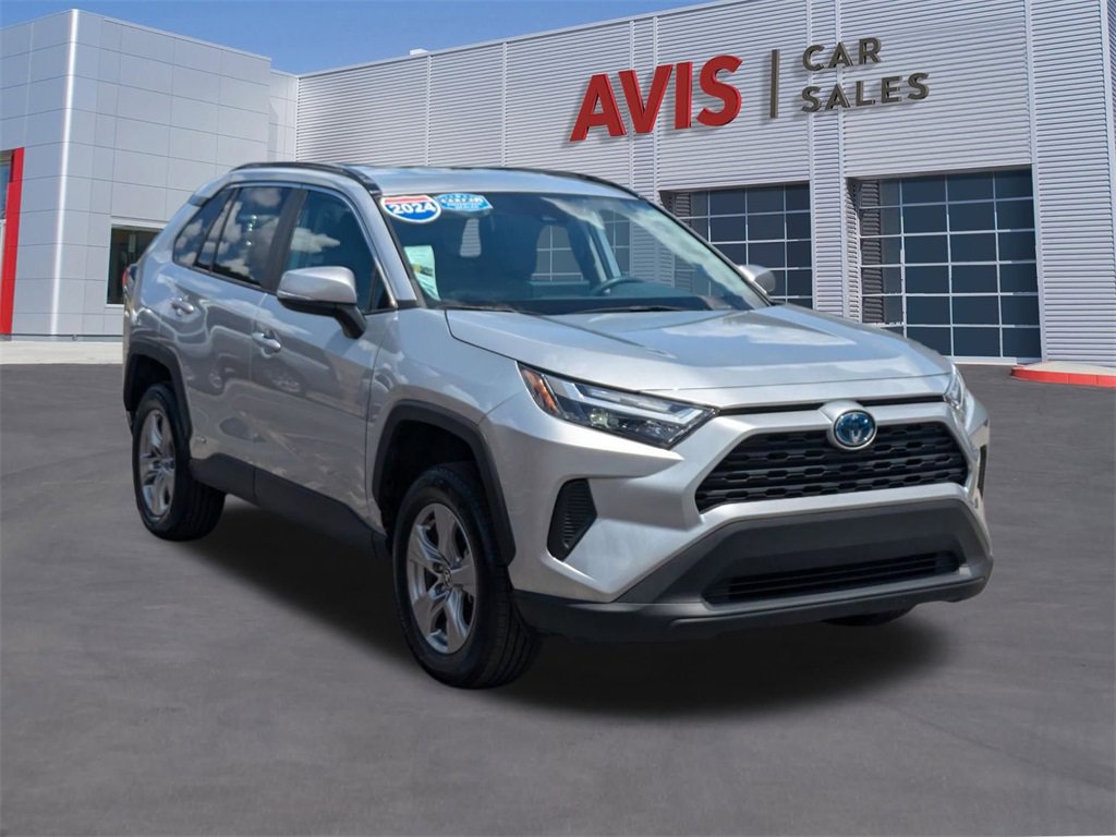 Used 2024 Toyota RAV4 XLE image 3