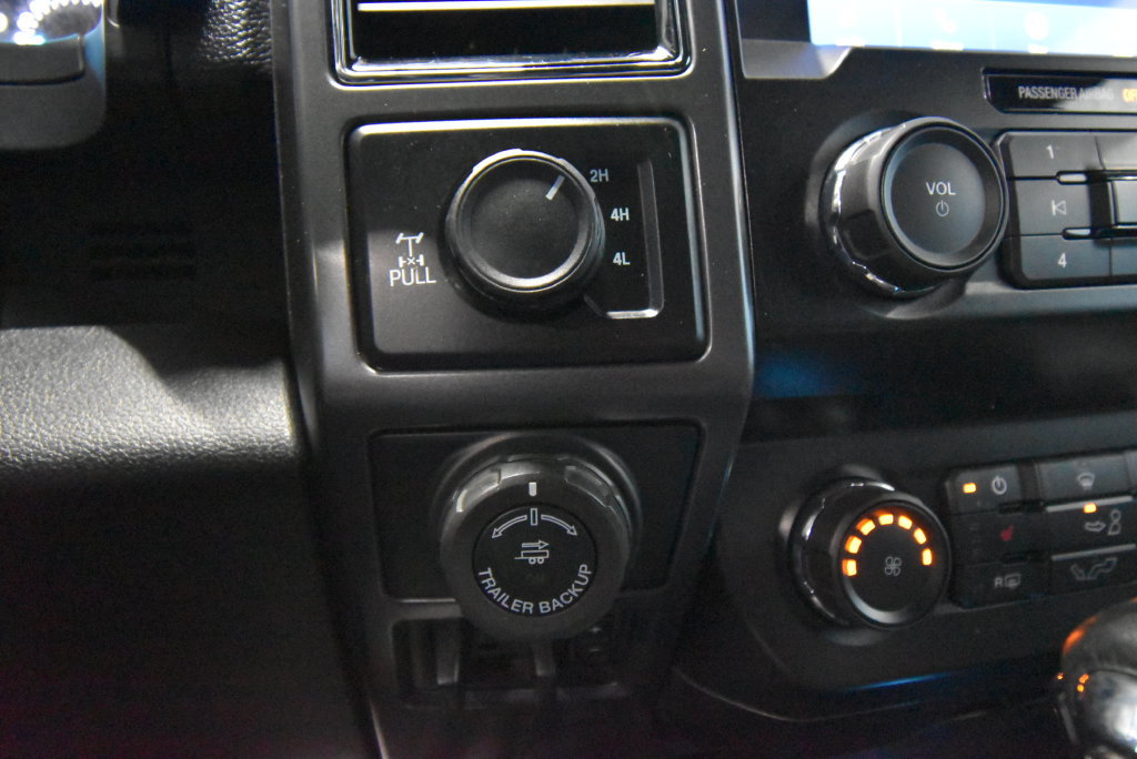 Used 2020 Ford F150 XLT w/ Equipment Group 302A Luxury AWD/4WD image 16