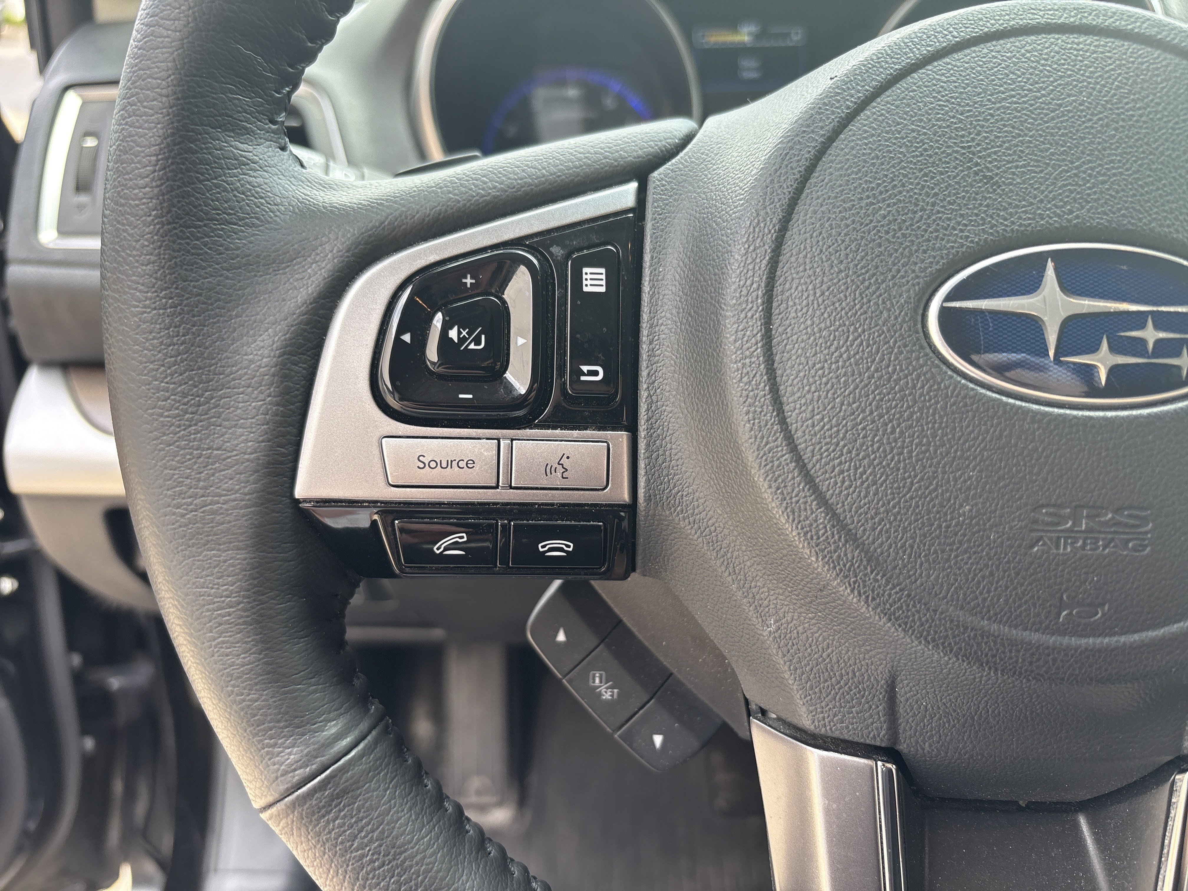 Used 2017 Subaru Outback 2.5i Touring AWD/4WD image 19
