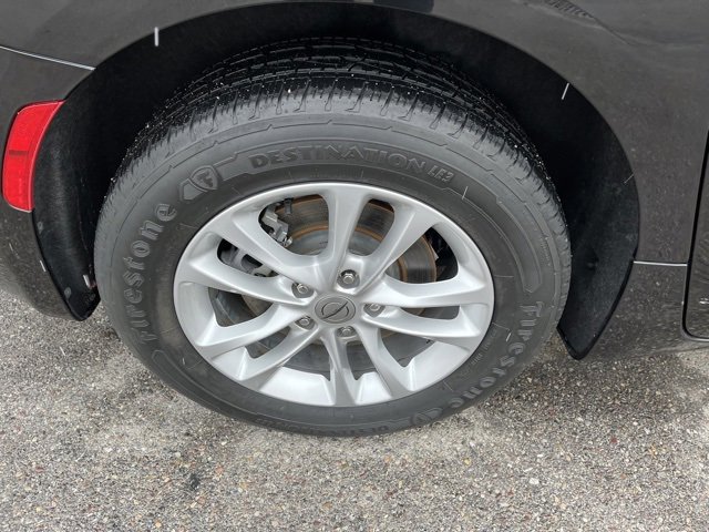 Used 2022 Chrysler Pacifica Touring image 19