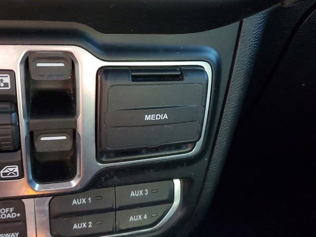Certified 2020 Jeep Gladiator Rubicon image 34