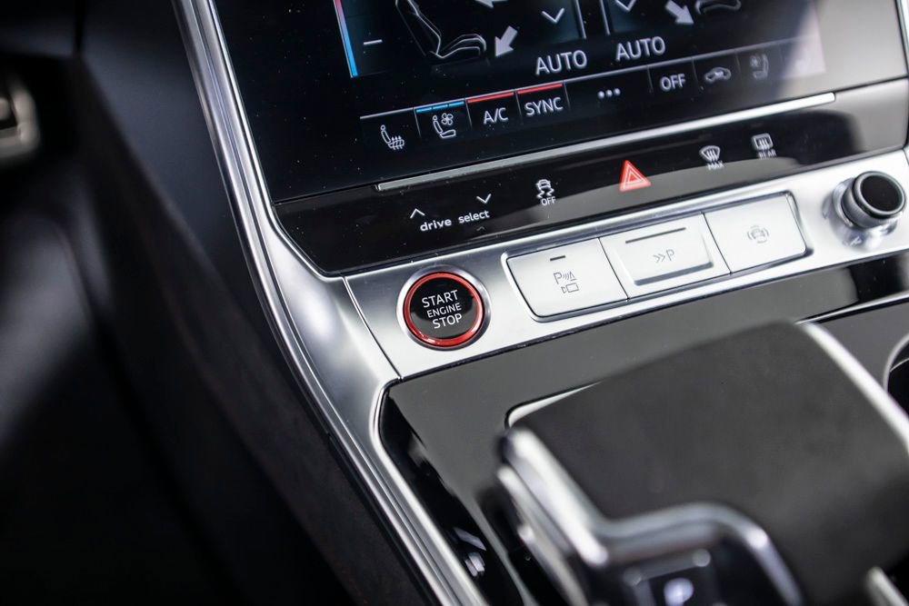 Used 2025 Audi RS 6 performance image 34