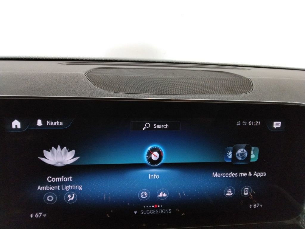 Used 2022 Mercedes-Benz GLB 250 w/ Premium Package Lite image 23