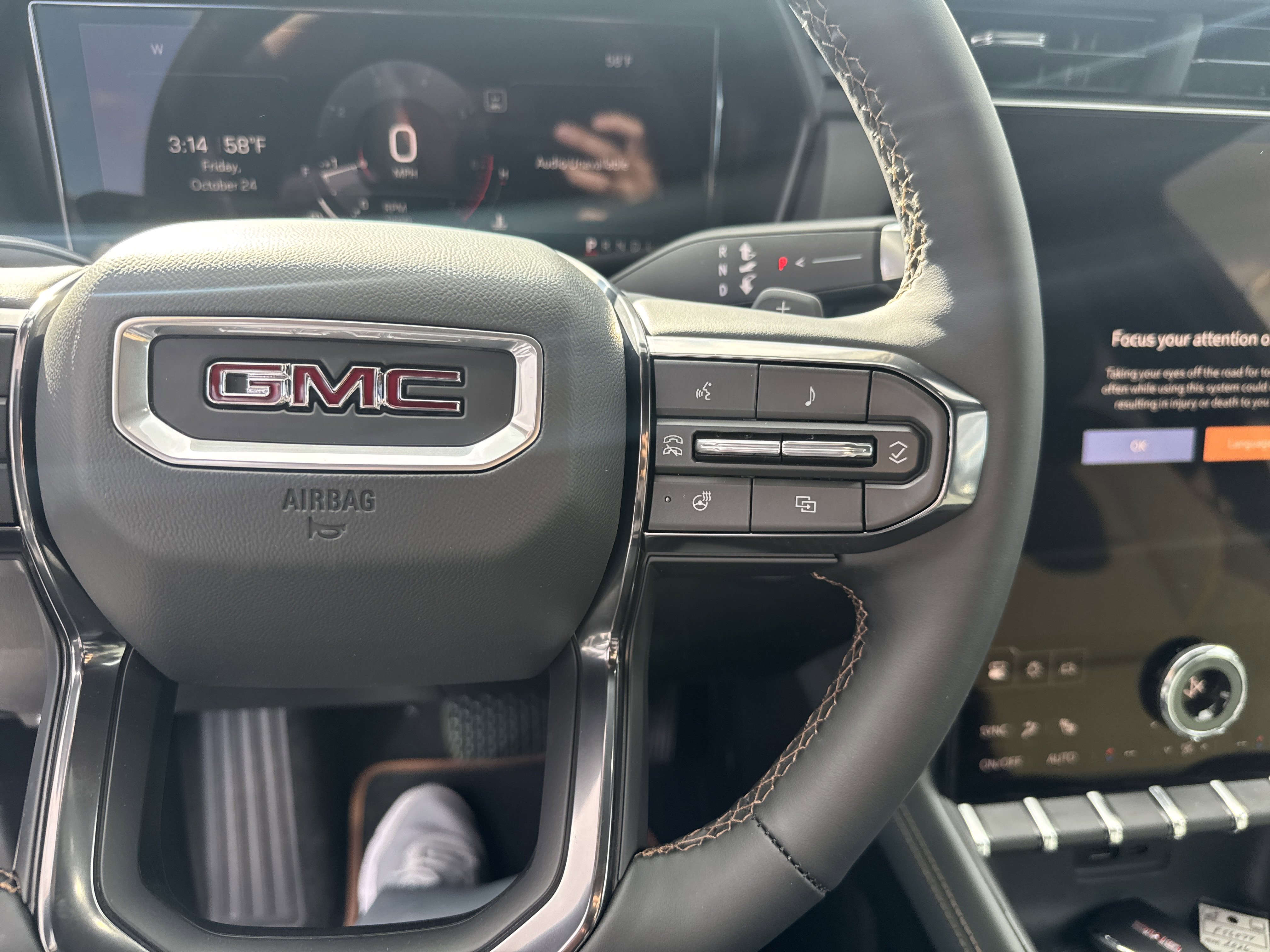 New 2026 GMC Terrain AT4 w/ Technology Package II image 19