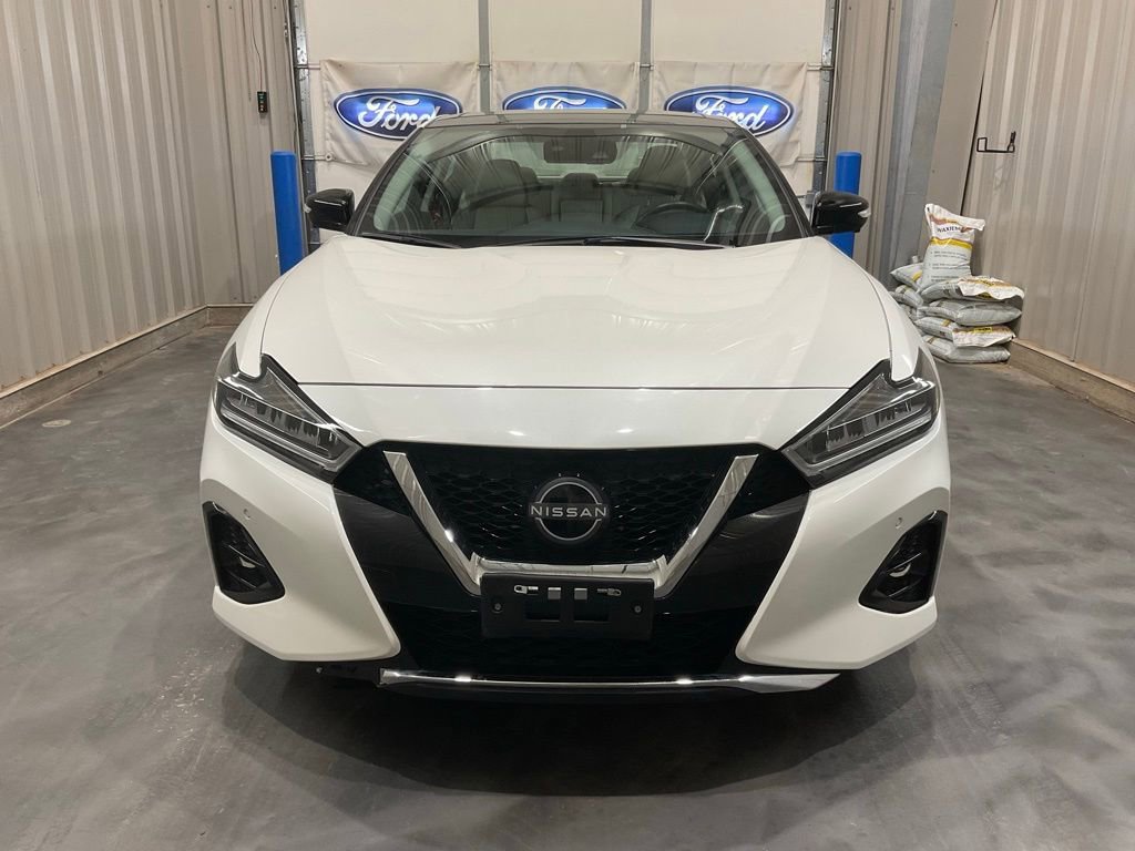 Used 2023 Nissan Maxima Platinum w/ Sport Mat Group image 2