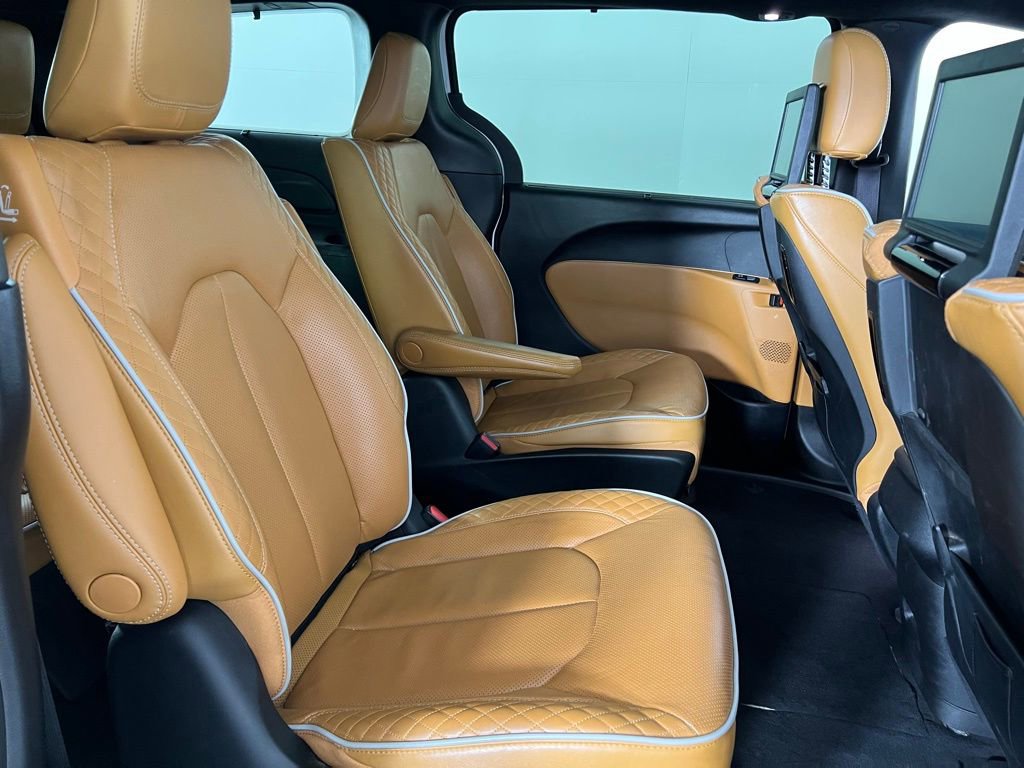 Used 2022 Chrysler Pacifica Pinnacle image 34