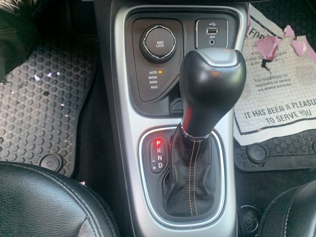 Used 2018 Jeep Compass Latitude w/ Popular Equipment Group image 11